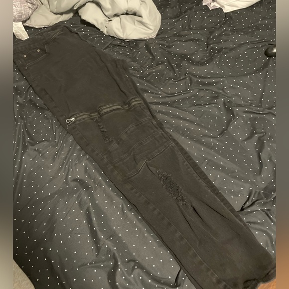 Fashion Nova jeans, bought but never used. - Picture 2 of 2